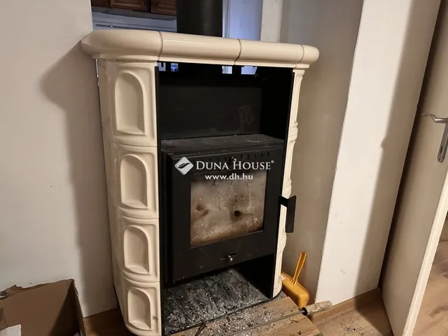 Eladó ház Tamási 140 nm