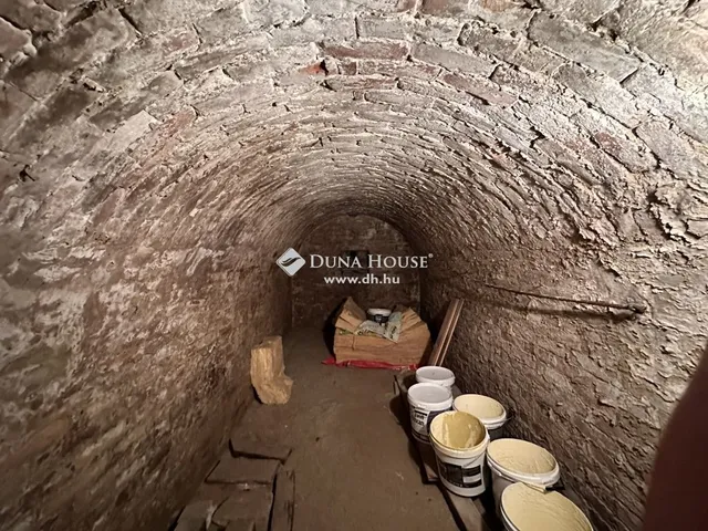 Eladó ház Tamási 140 nm