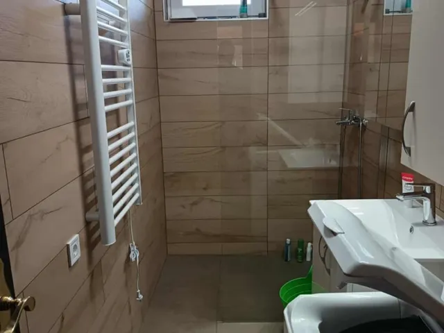 Eladó ház Tamási 140 nm