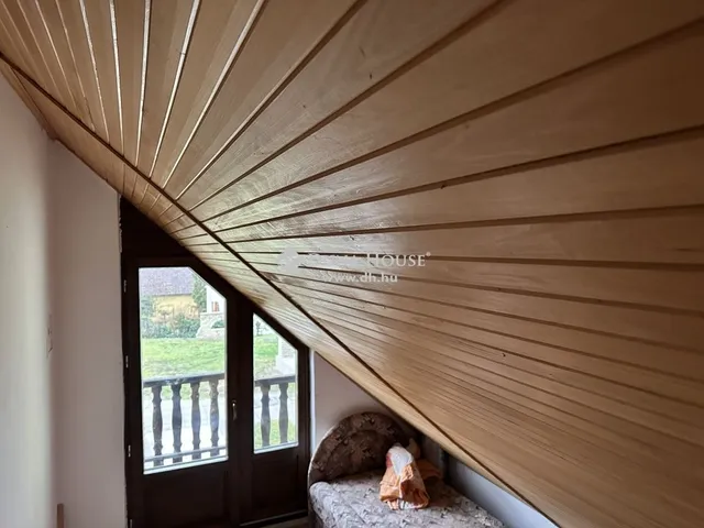 Eladó ház Tamási 140 nm