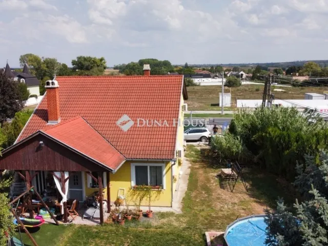 Eladó ház Ságvár 216 nm