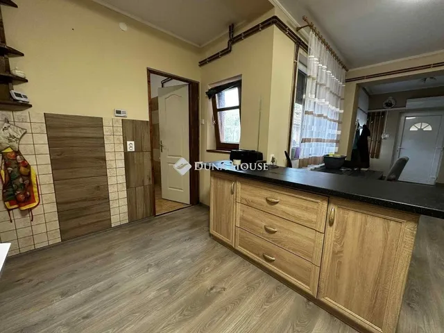 Eladó ház Pincehely 70 nm