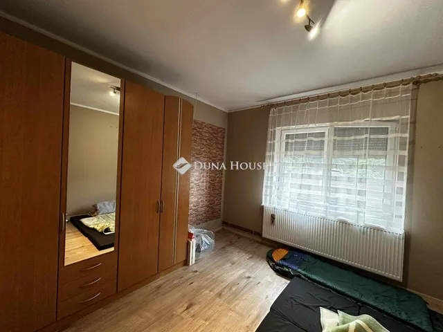 Eladó ház Pincehely 70 nm