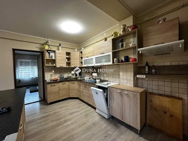 Eladó ház Pincehely 70 nm