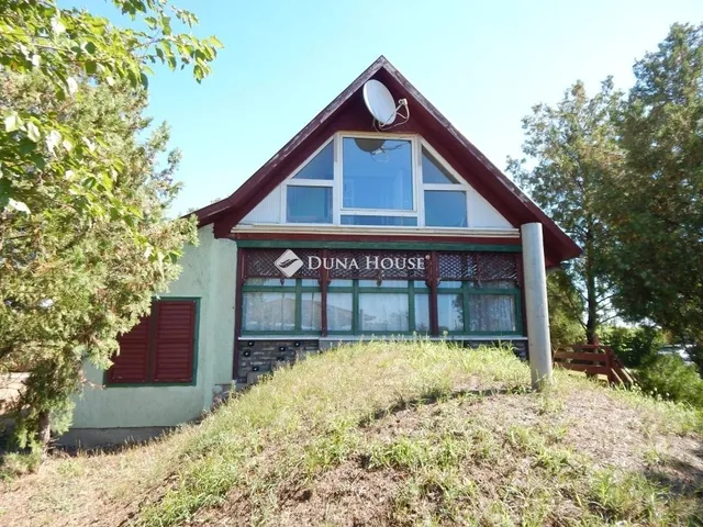 Eladó üdülő és hétvégi ház Enying 140 nm