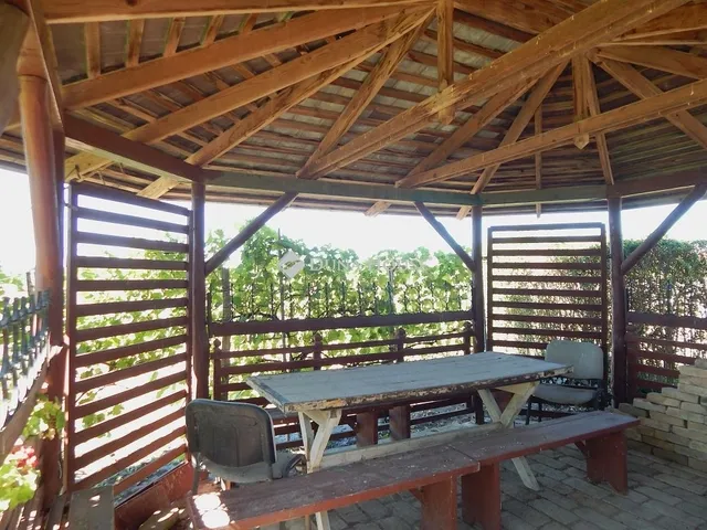 Eladó üdülő és hétvégi ház Enying 140 nm