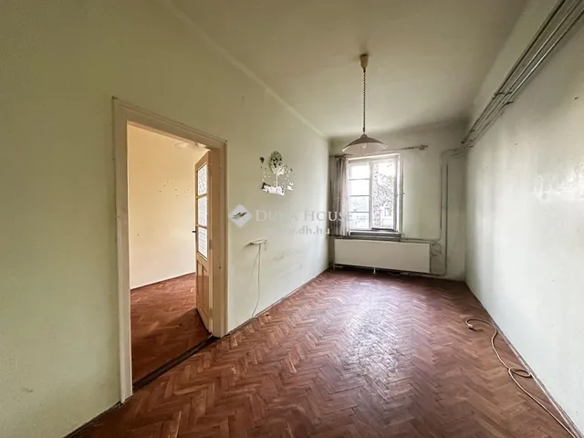 Eladó lakás Tamási 54 nm