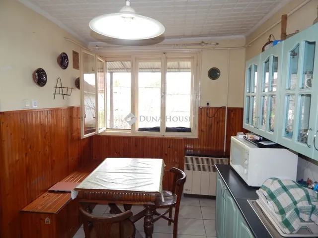 Eladó ház Enying 96 nm