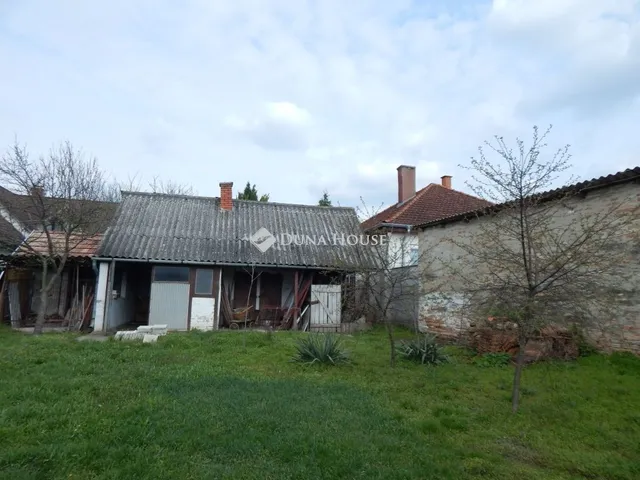 Eladó ház Enying 96 nm