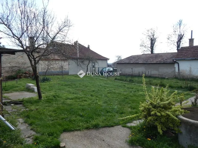 Eladó ház Enying 96 nm