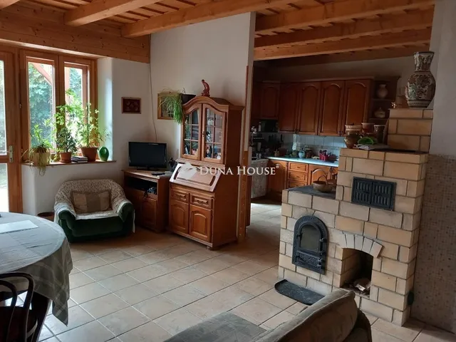 Eladó ház Bábonymegyer 180 nm