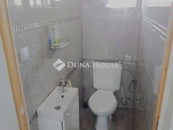 Eladó ház Enying 84 nm