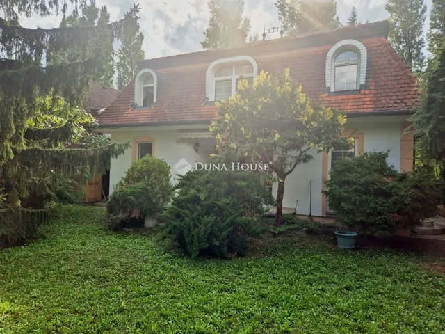 Eladó ház Siófok 225 nm