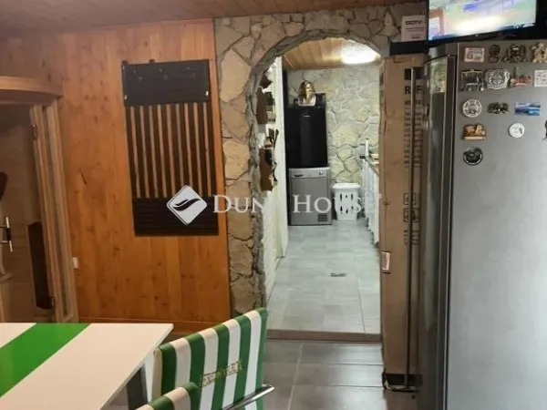 Eladó ház Felsőnyék 67 nm