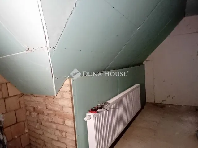 Eladó ház Ádánd 180 nm