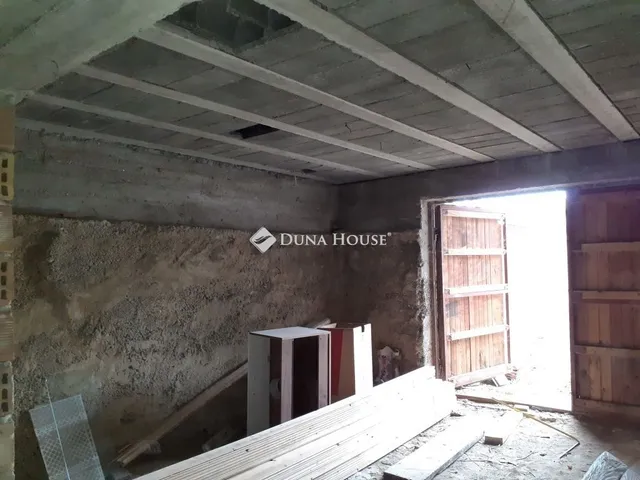 Eladó ház Ádánd 180 nm