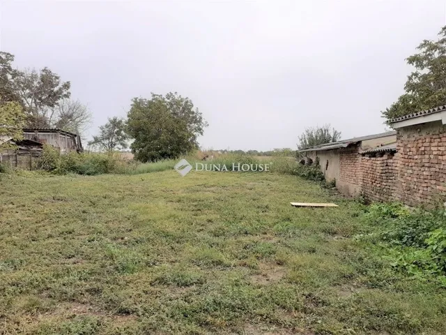 Eladó ház Ádánd 180 nm