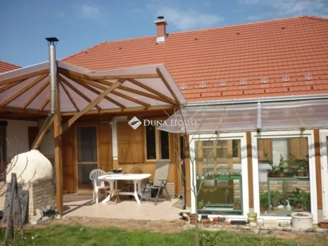 Eladó ház Bábonymegyer 180 nm