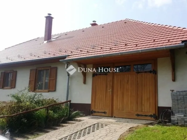 Eladó ház Bábonymegyer 180 nm