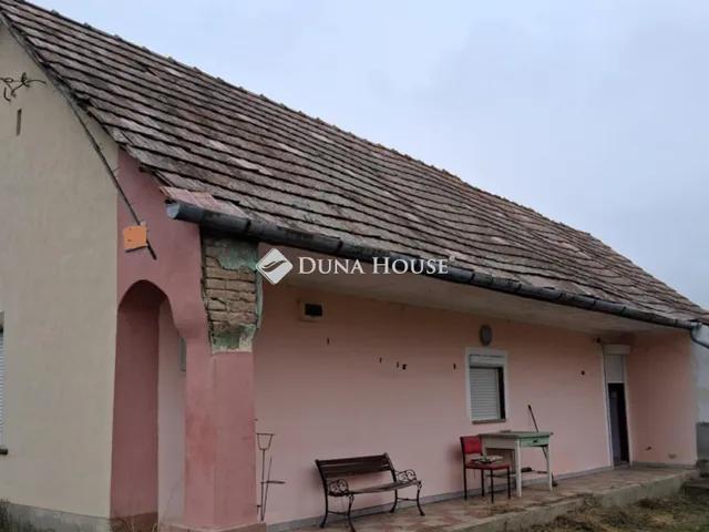 Eladó ház Magyarkeszi 58 nm