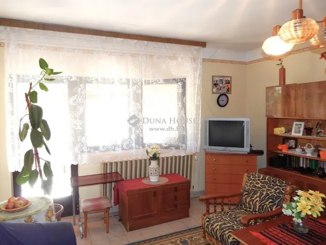 Eladó ház Enying 135 nm