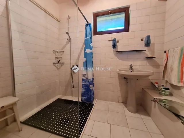 Eladó ház Balatonszabadi 150 nm