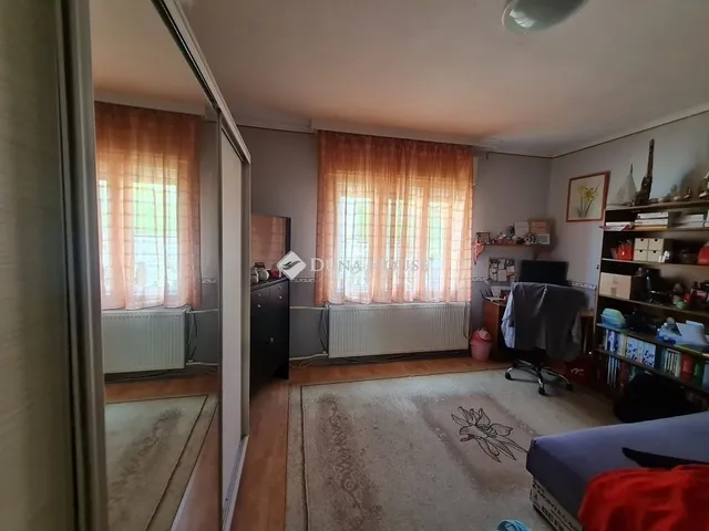 Eladó ház Enying 135 nm