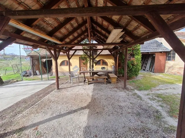 Eladó ház Enying 135 nm