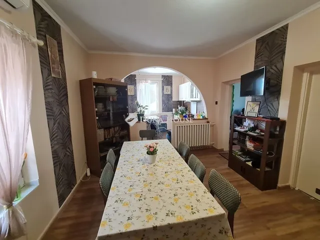 Eladó ház Enying 135 nm