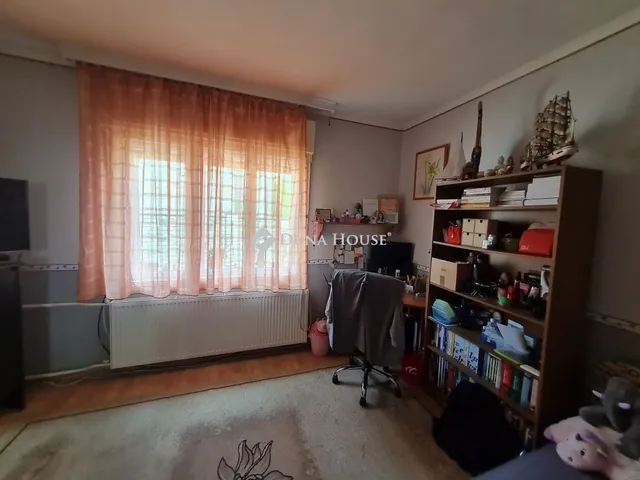 Eladó ház Enying 135 nm