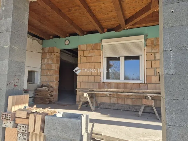 Eladó ház Enying 130 nm