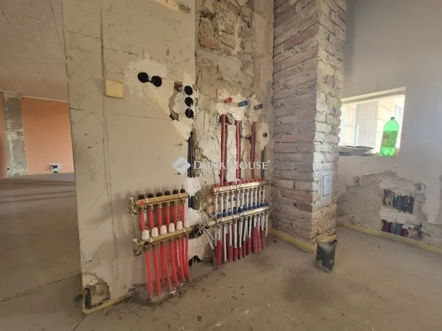 Eladó ház Enying 130 nm