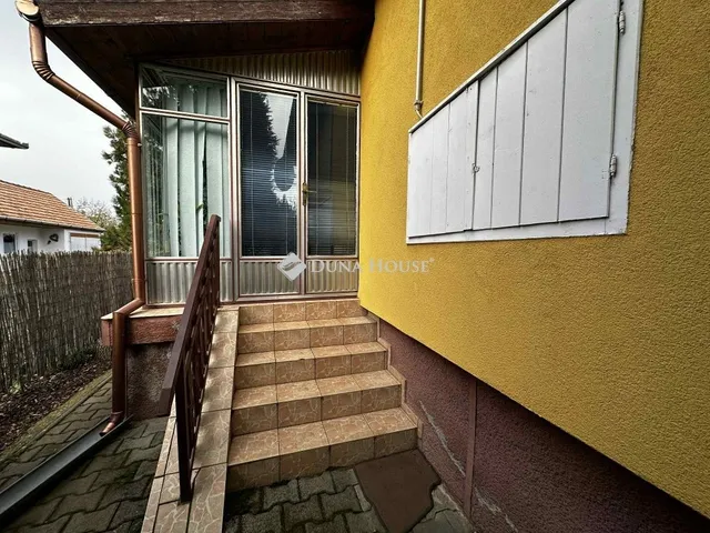 Eladó ház Tamási 100 nm
