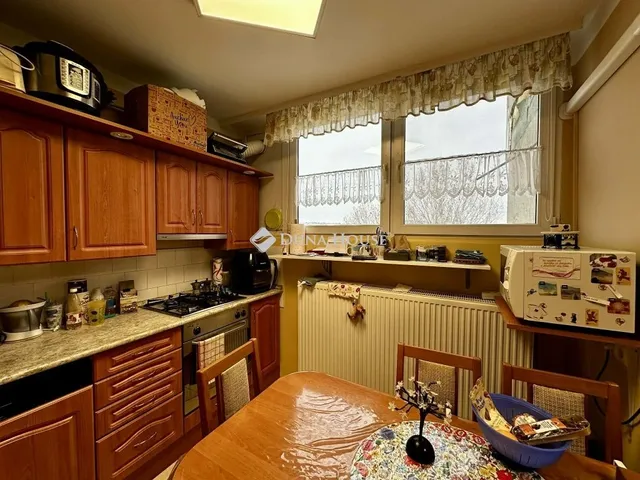 Eladó lakás Tamási 56 nm