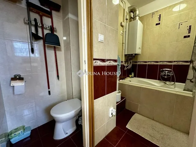 Eladó lakás Tamási 56 nm