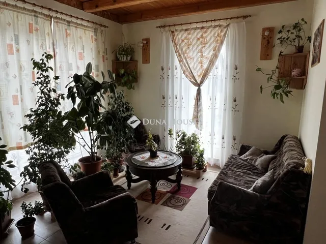 Eladó ház Sárbogárd, Sárszentmiklós 183 nm