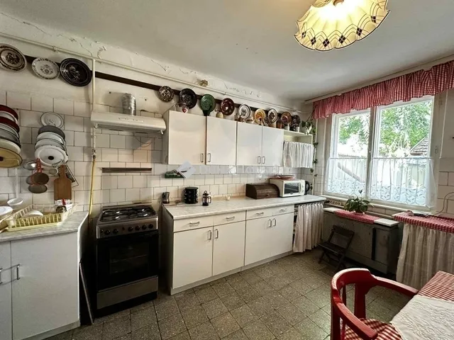 Eladó ház Hódmezővásárhely 173 nm