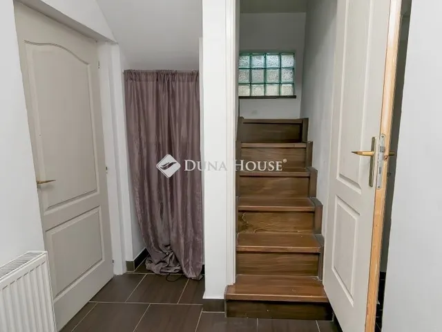 Eladó ház Siófok 215 nm