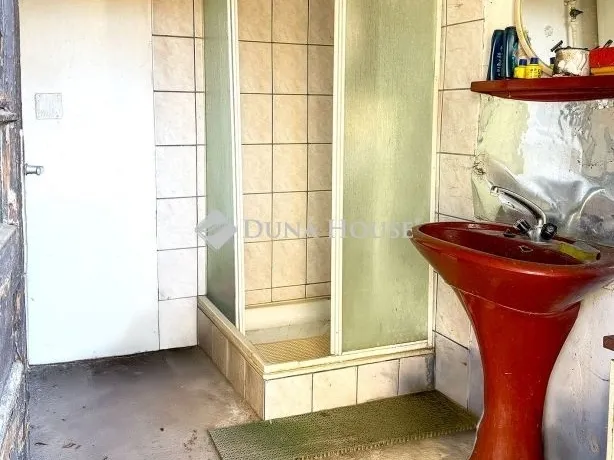 Eladó ház Lajoskomárom 90 nm