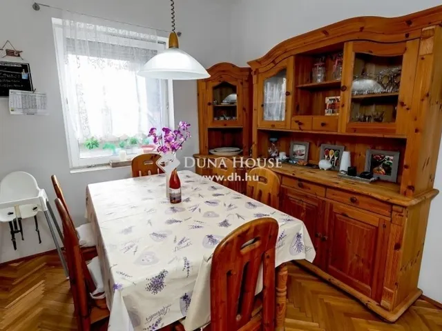 Eladó ház Balatonszemes 136 nm