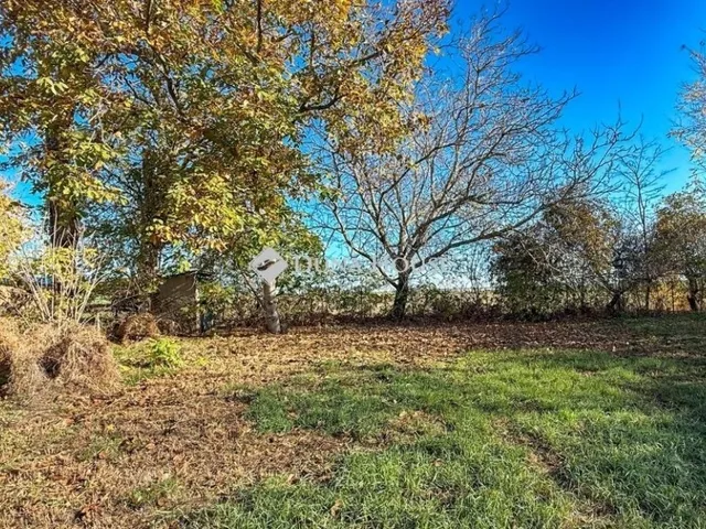 Eladó ház Lajoskomárom 67 nm