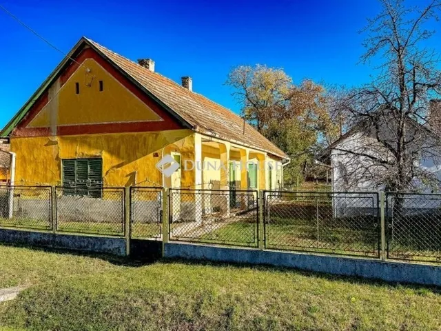 Eladó ház Lajoskomárom 67 nm