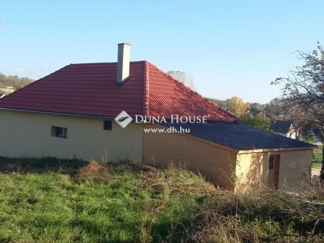 Eladó ház Bedegkér 78 nm