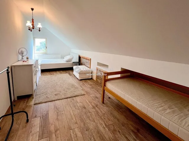 Eladó ház Ádánd 135 nm