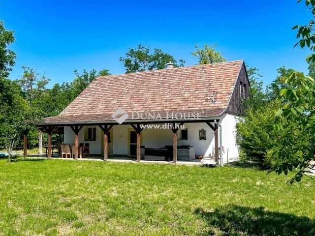 Eladó ház Ádánd 135 nm