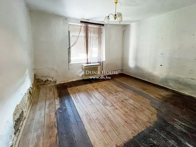 Eladó ház Ságvár 82 nm