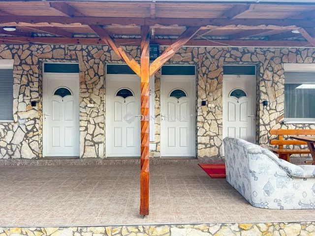 Eladó ház Siófok 300 nm