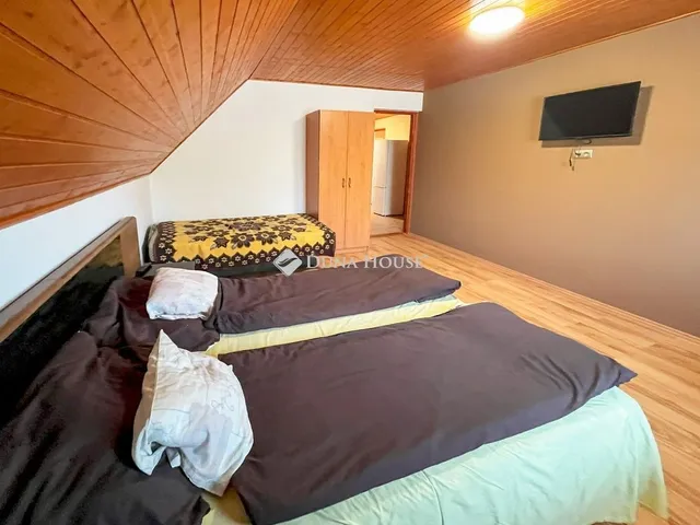 Eladó ház Siófok 300 nm