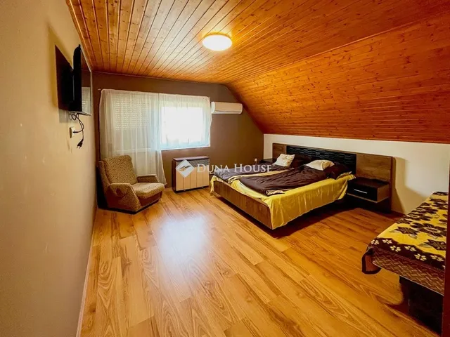 Eladó ház Siófok 300 nm