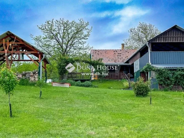 Eladó mezőgazdasági ingatlan Ságvár 33 nm